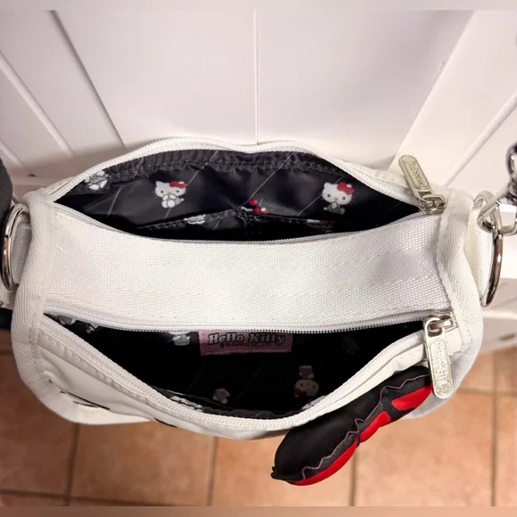 LeSportsac Hello Kitty bag - Picture 3 of 4